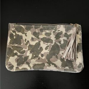 Nancy Jacobik Cosmetic bag w/camoflauge print